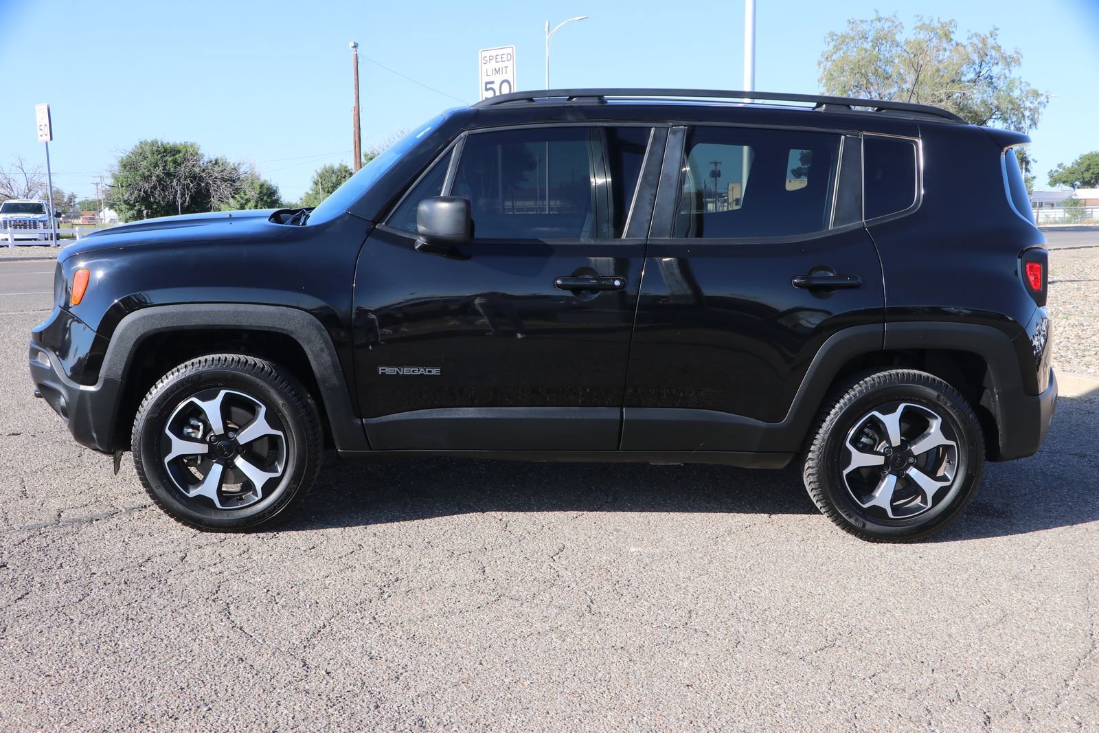 Used 2020 Jeep Renegade Sport image 4