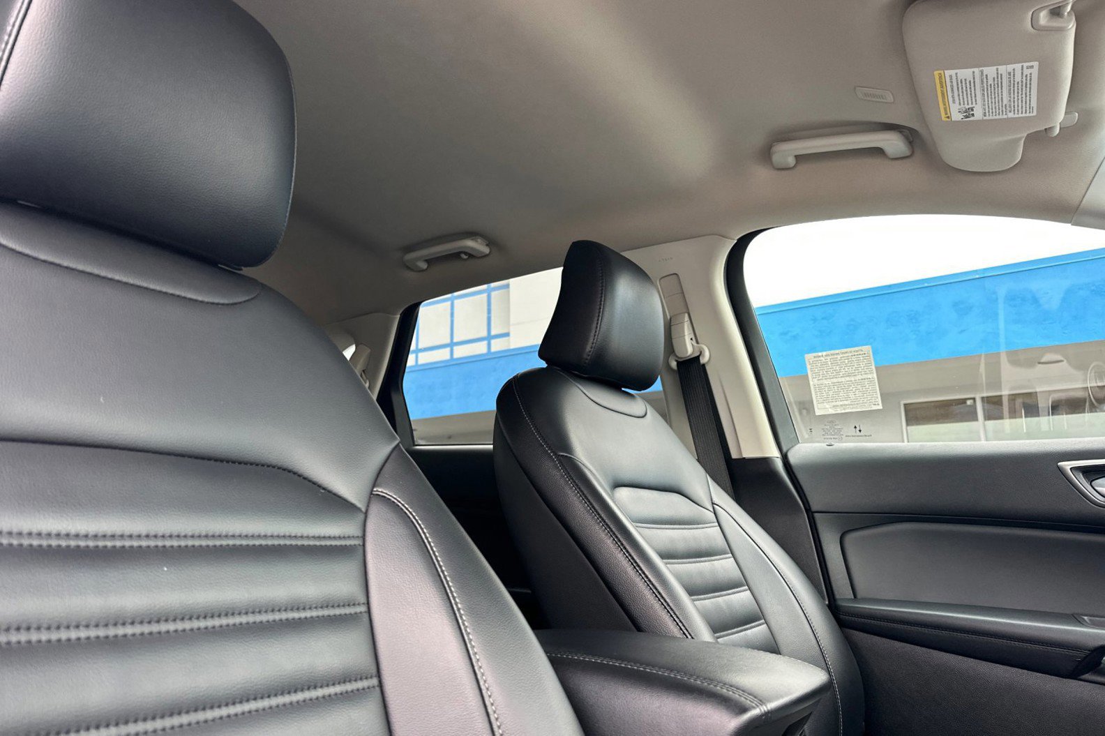 Used 2024 Ford Edge SEL image 17