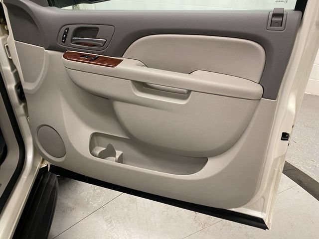 Used 2012 Chevrolet Tahoe LTZ AWD/4WD image 28