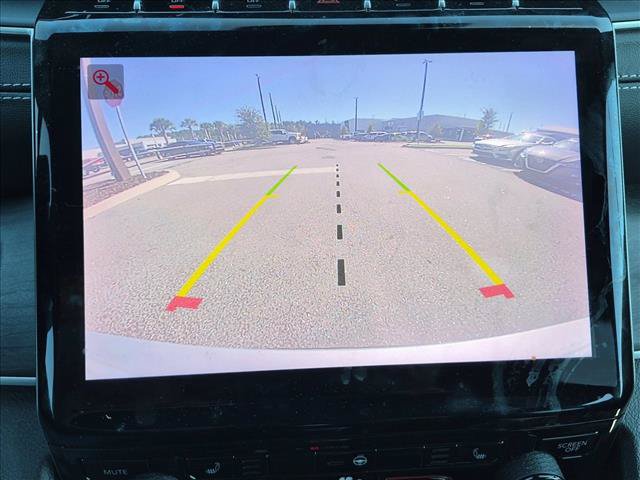Used 2024 Jeep Grand Cherokee L Limited w/ Black Appearance Package RWD image 11
