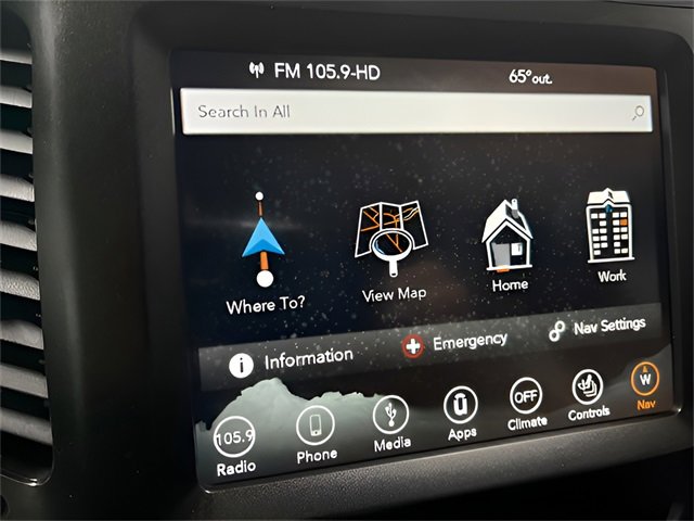 Used 2019 Jeep Cherokee Trailhawk image 6