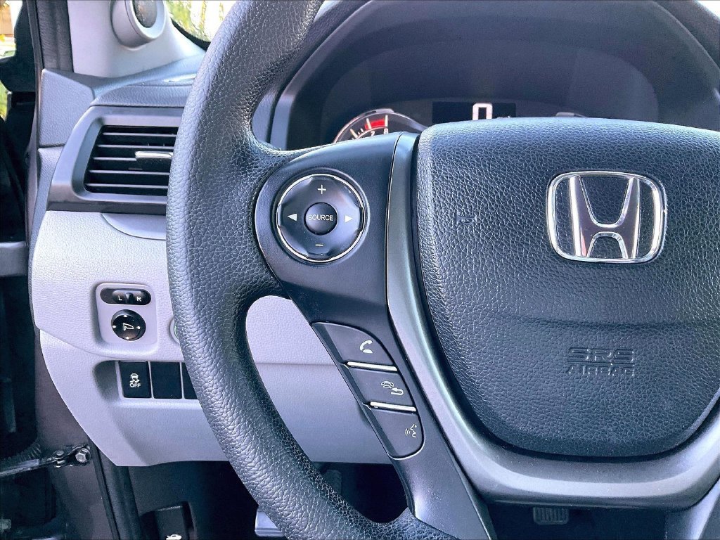 Used 2018 Honda Pilot LX image 23