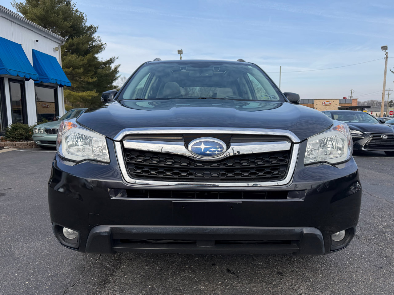 Used 2015 Subaru Forester 2.5i Touring w/ Eyesight & Navigation System image 2