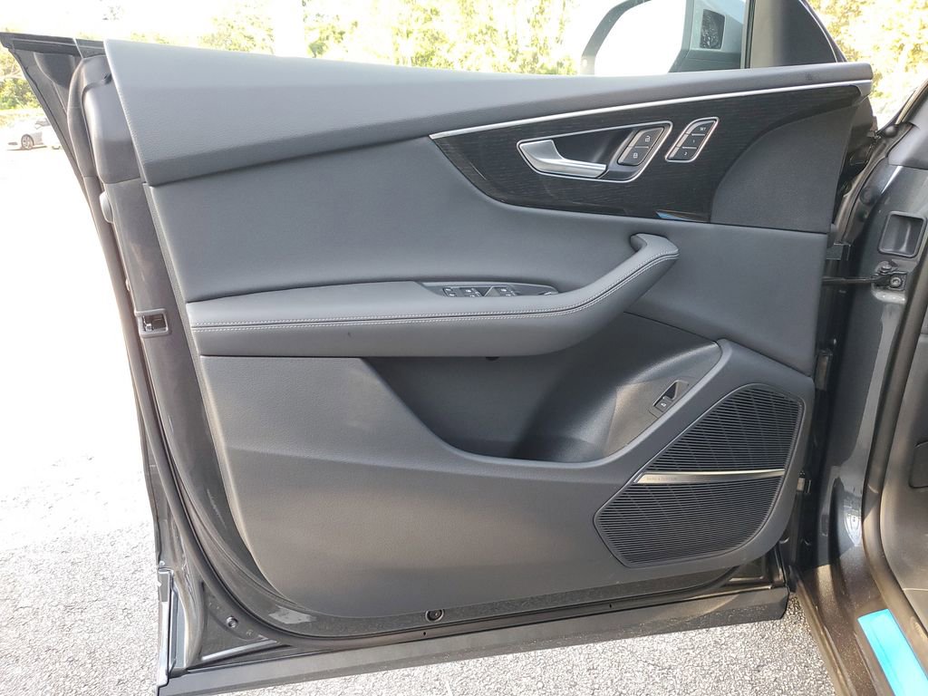 New 2026 Audi Q8 Premium Plus image 21