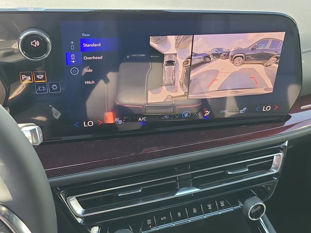 New 2026 Chevrolet Traverse Z71 w/ Enhanced Driving Package image 32