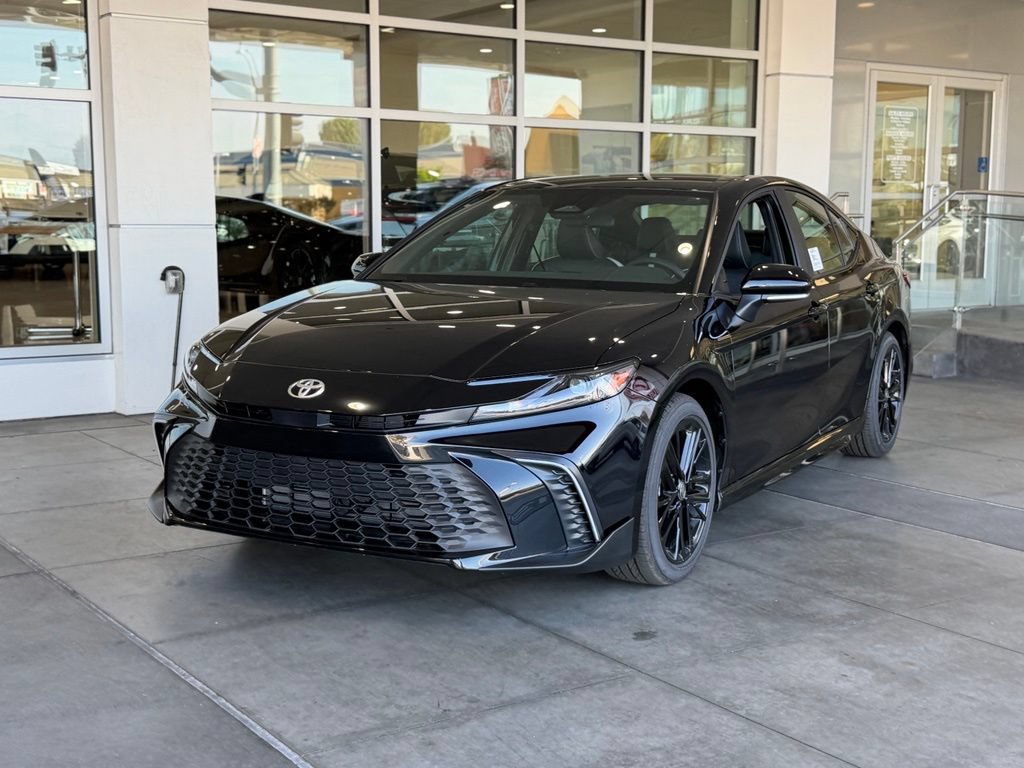 Used 2026 Toyota Camry SE FWD image 2