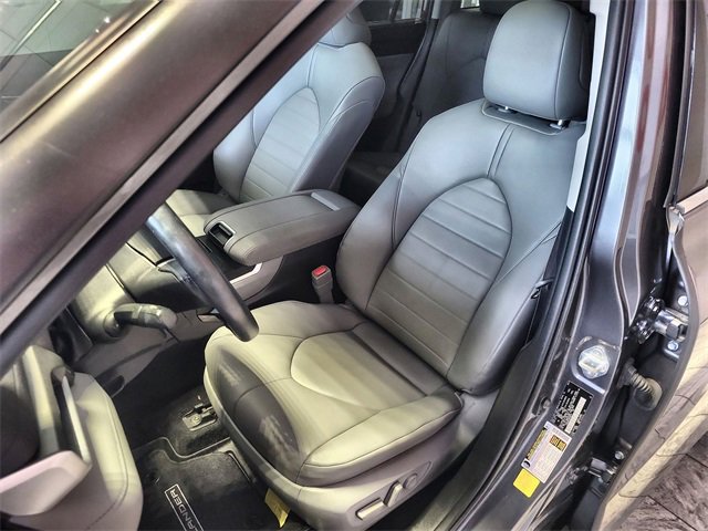 Used 2021 Toyota Highlander XLE image 11