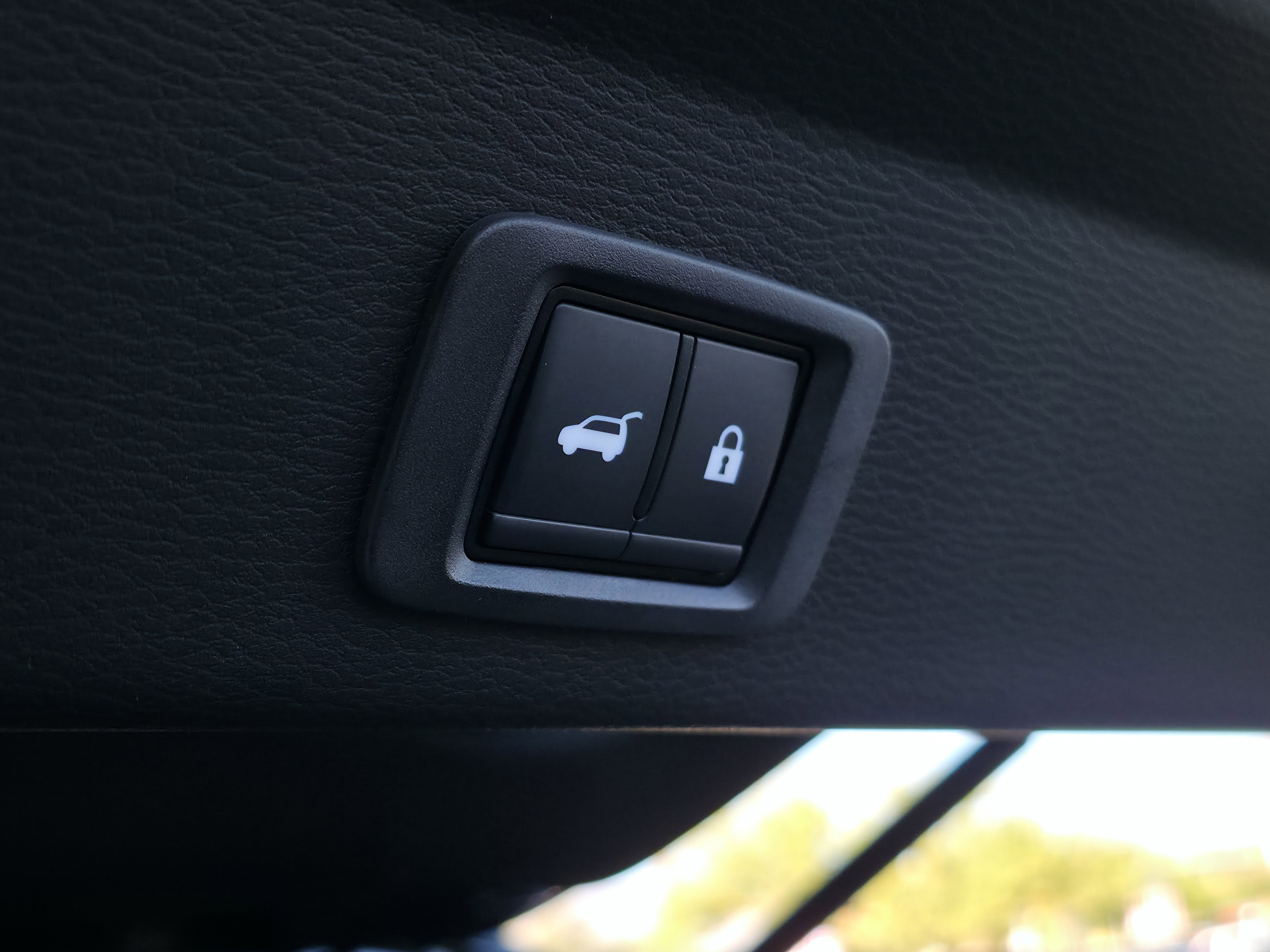 New 2025 Mitsubishi Outlander SE image 4