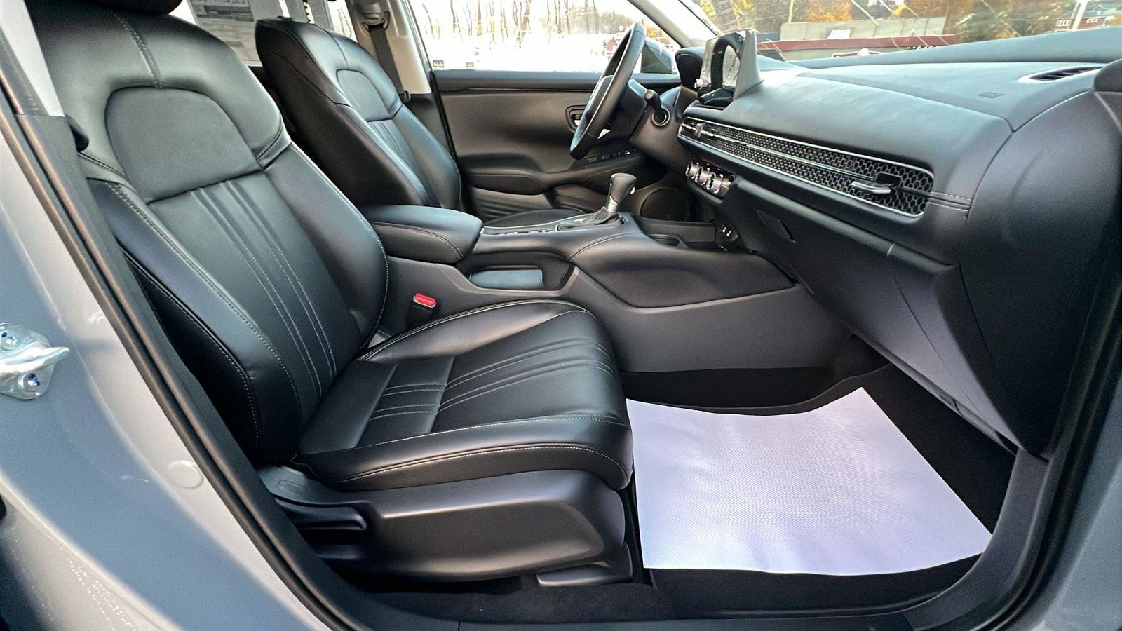 New 2026 Honda HR-V EX-L image 13