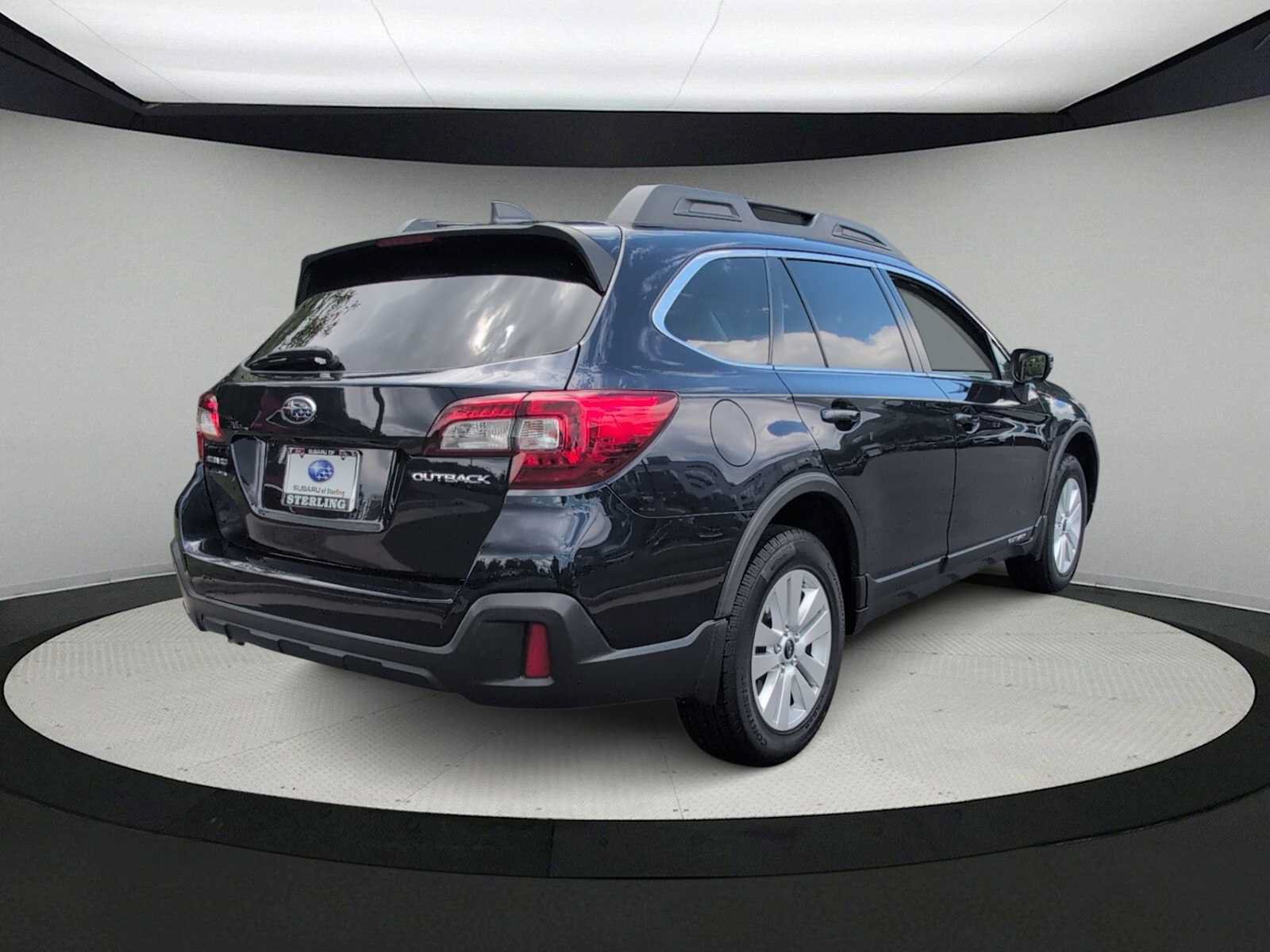 Used 2018 Subaru Outback 2.5i Premium AWD/4WD image 8