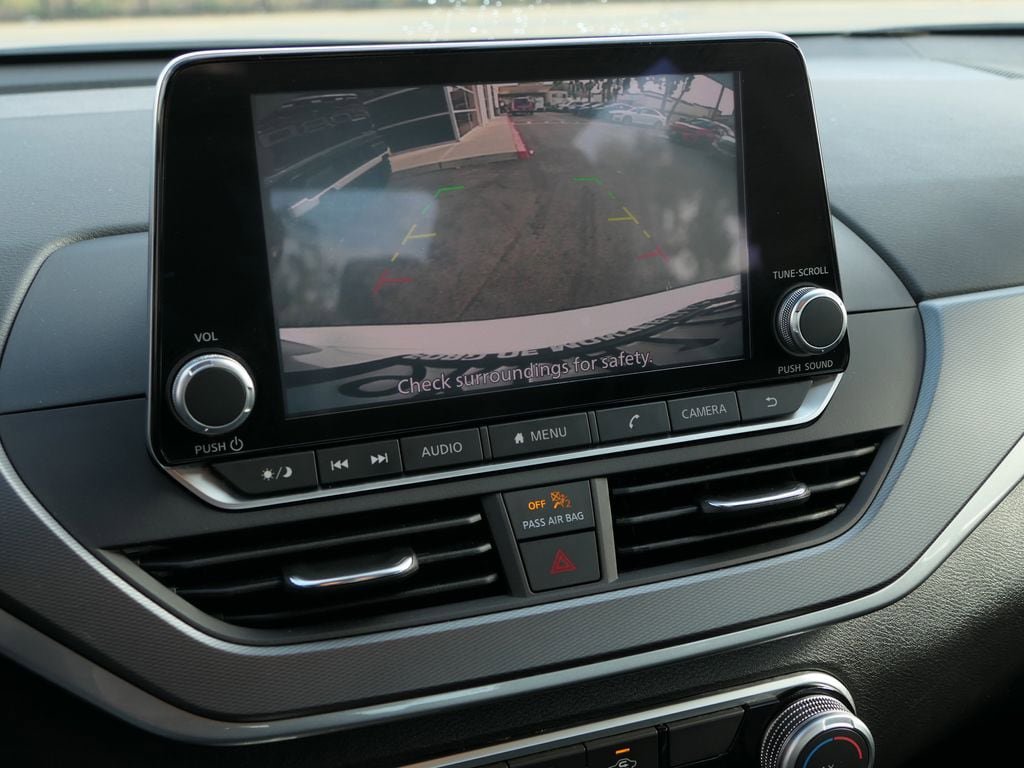 Used 2024 Nissan Altima 2.5 SR FWD image 20
