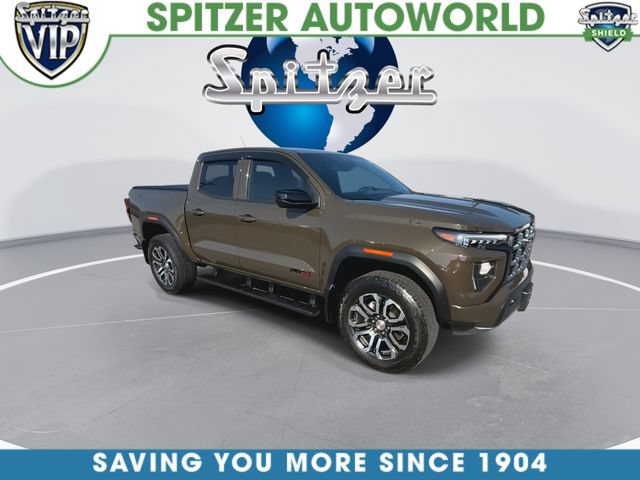 Used 2024 GMC Canyon AT4 AWD/4WD image 2
