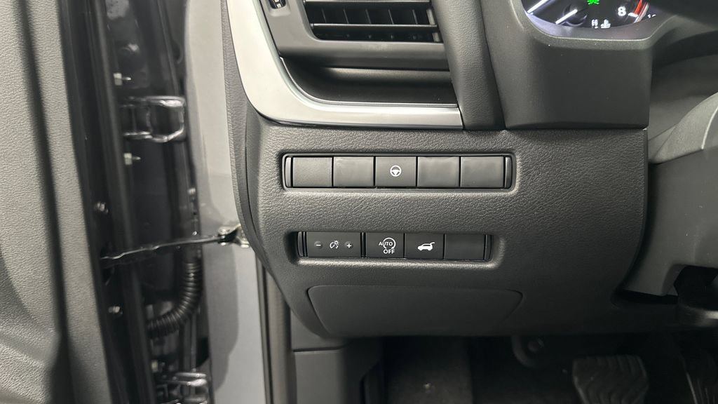 New 2026 Nissan Rogue SV AWD/4WD image 15