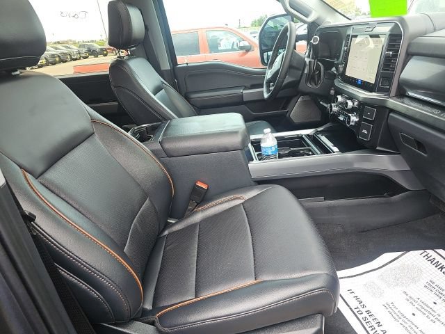 Used 2025 Ford F450 Lariat w/ Lariat Ultimate Package AWD/4WD image 18