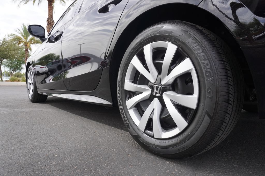 Used 2025 Honda Civic LX image 6