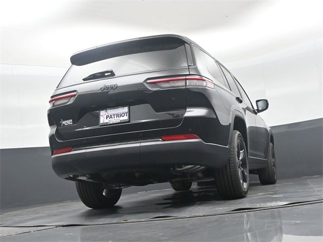 New 2025 Jeep Grand Cherokee L Altitude image 38