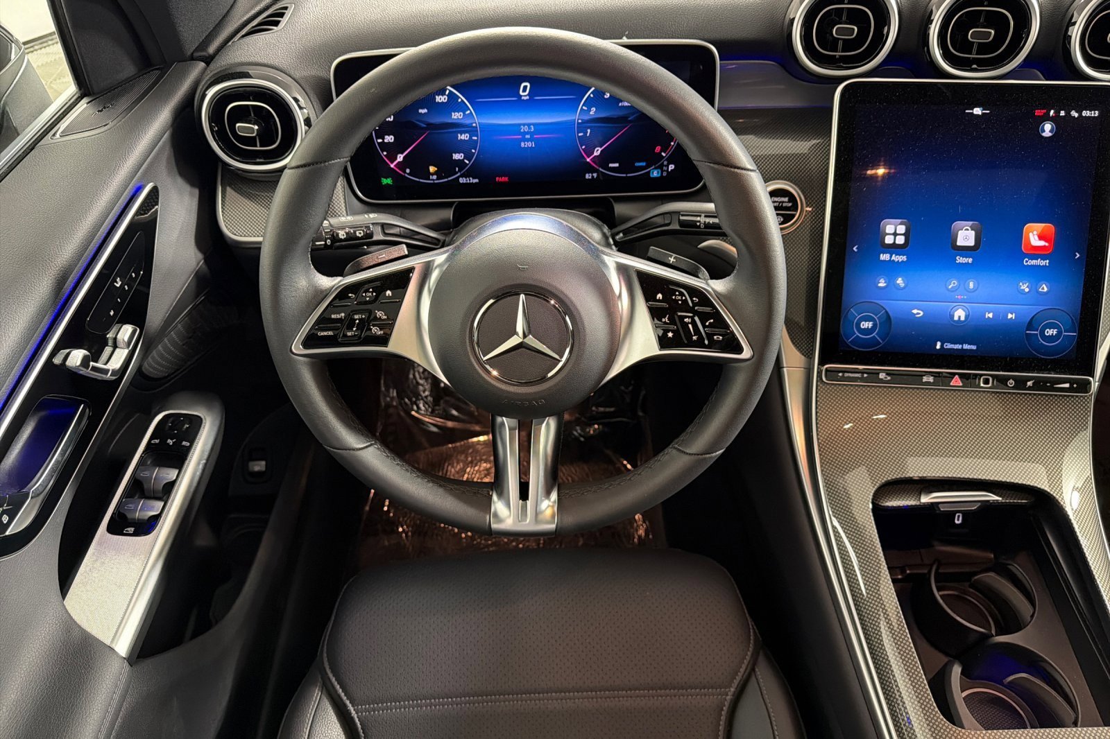 Used 2025 Mercedes-Benz GLC 300 image 13