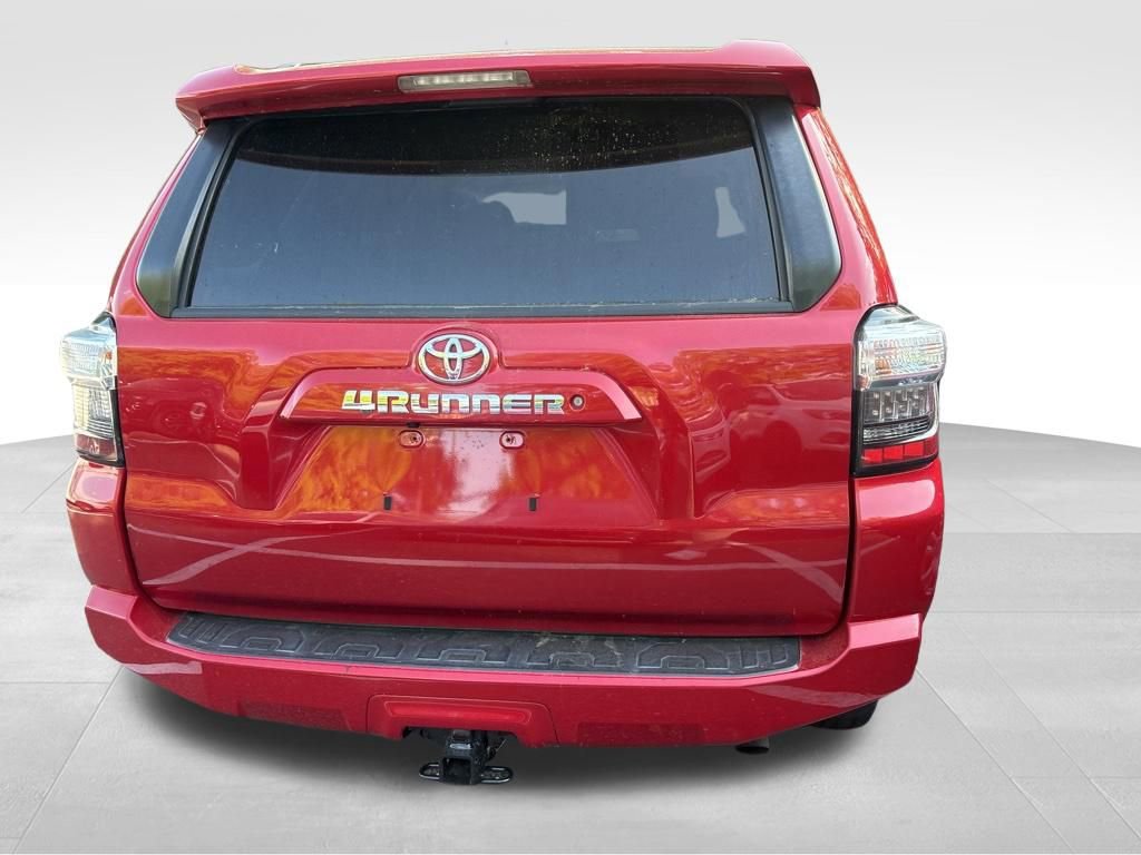 Used 2021 Toyota 4Runner SR5 AWD/4WD image 15