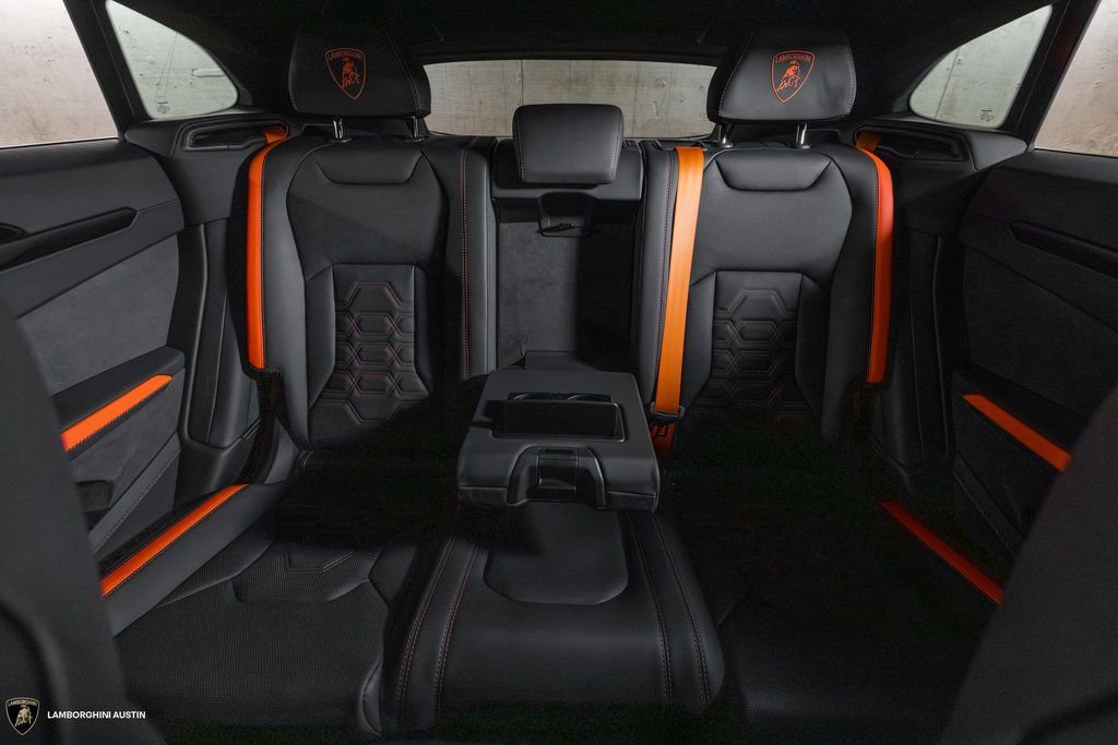 Used 2025 Lamborghini Urus SE image 41