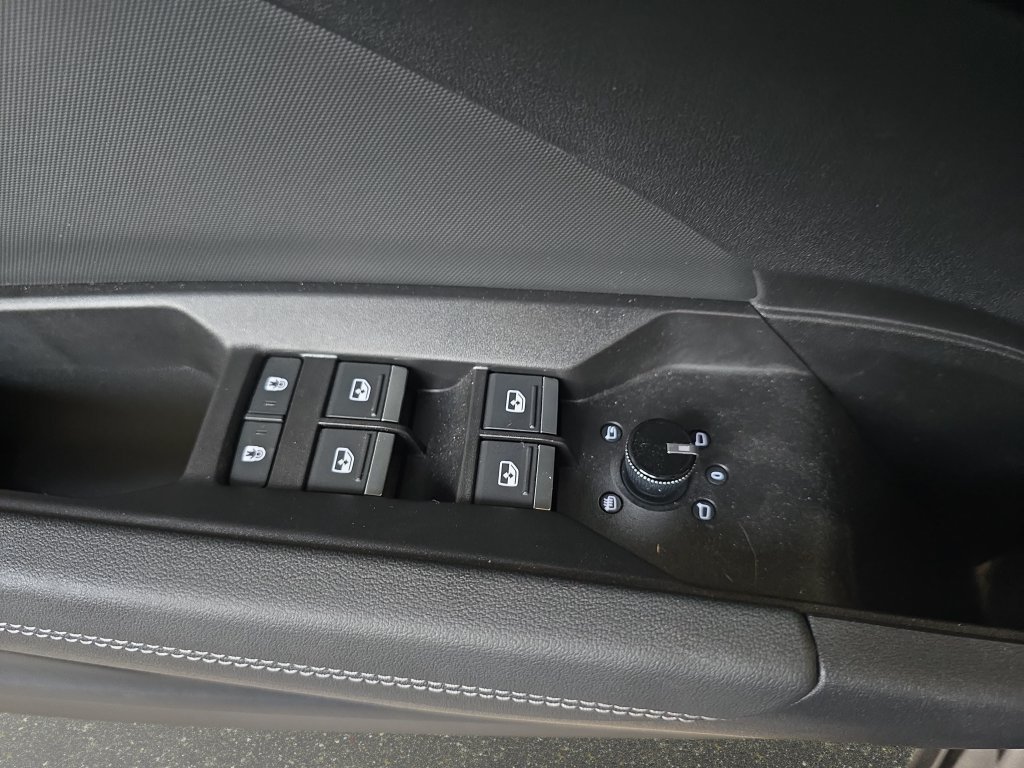 Certified 2024 Audi Q4 e-tron Premium Plus AWD/4WD image 25