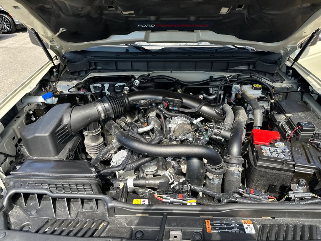 Used 2025 Ford Bronco Raptor AWD/4WD image 17