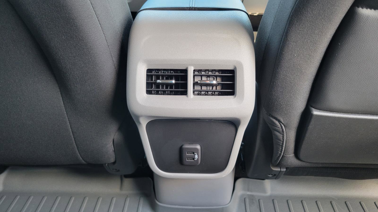 Used 2023 GMC Terrain SLE image 46