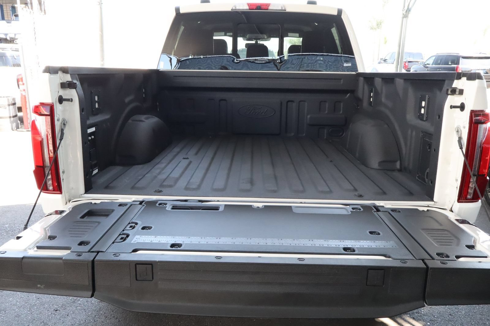 Used 2025 Ford F150 Platinum AWD/4WD image 39