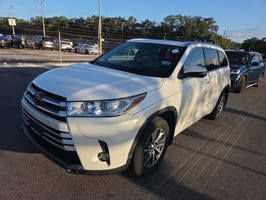 Used 2017 Toyota Highlander XLE