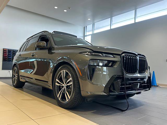 New 2026 BMW X7 xDrive40i w/ M Sport Package