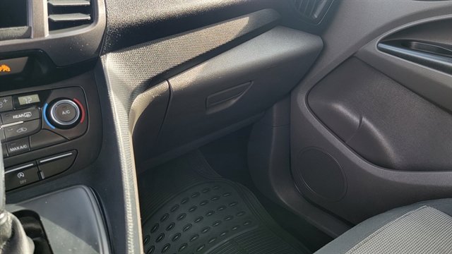 Used 2020 Ford Transit Connect XL image 19