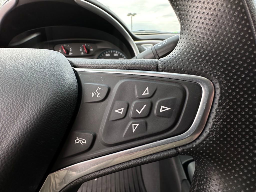 Used 2022 Chevrolet Malibu LS image 35