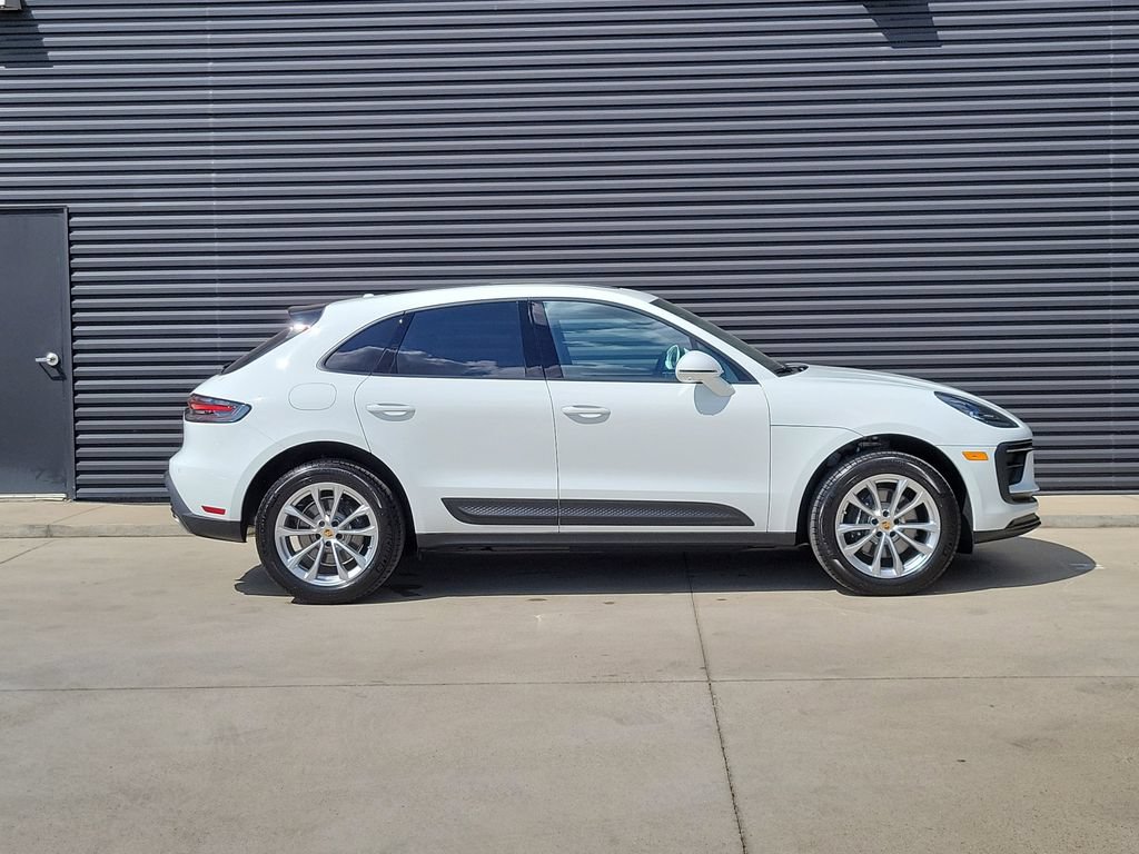 New 2026 Porsche Macan AWD/4WD image 7