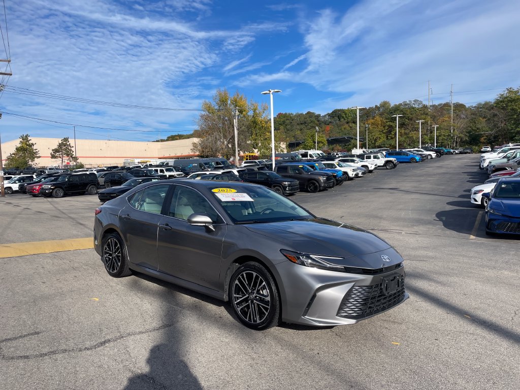 Certified 2025 Toyota Camry XLE AWD/4WD image 7