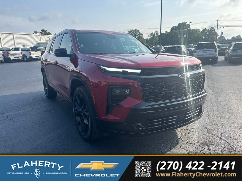 Used 2026 Chevrolet Traverse RS w/ LPO, Floor Liner Package AWD/4WD image 1