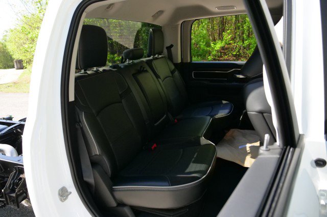 Used 2024 RAM 3500 Laramie AWD/4WD image 32