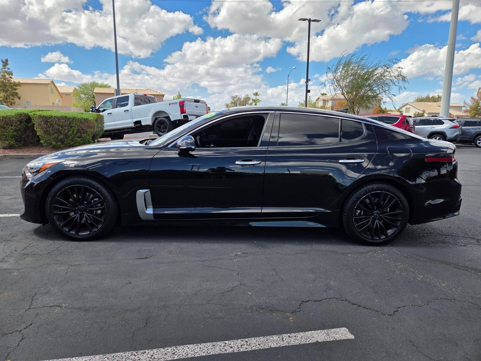 Used 2018 Kia Stinger Premium RWD image 3
