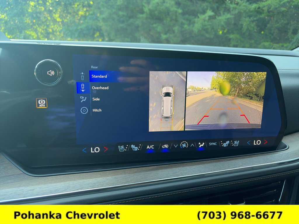 New 2026 Chevrolet Suburban High Country w/ Sun And Tow Package AWD/4WD image 16