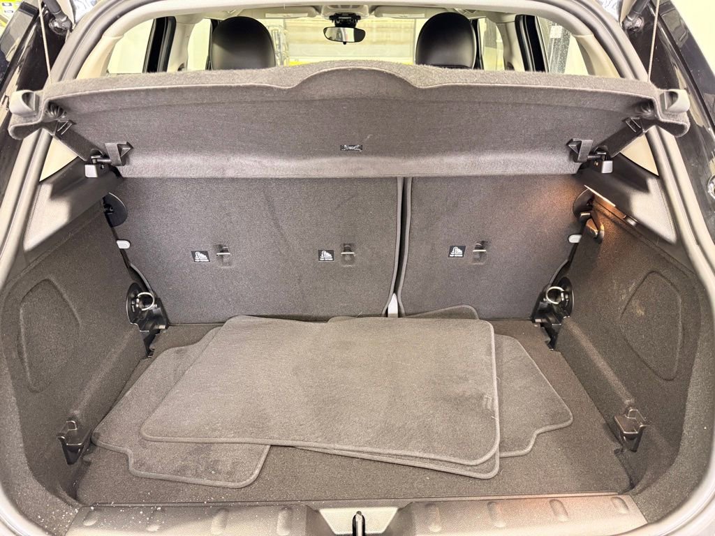 Used 2022 MINI Cooper 4-Door Hardtop w/ Storage Package image 24