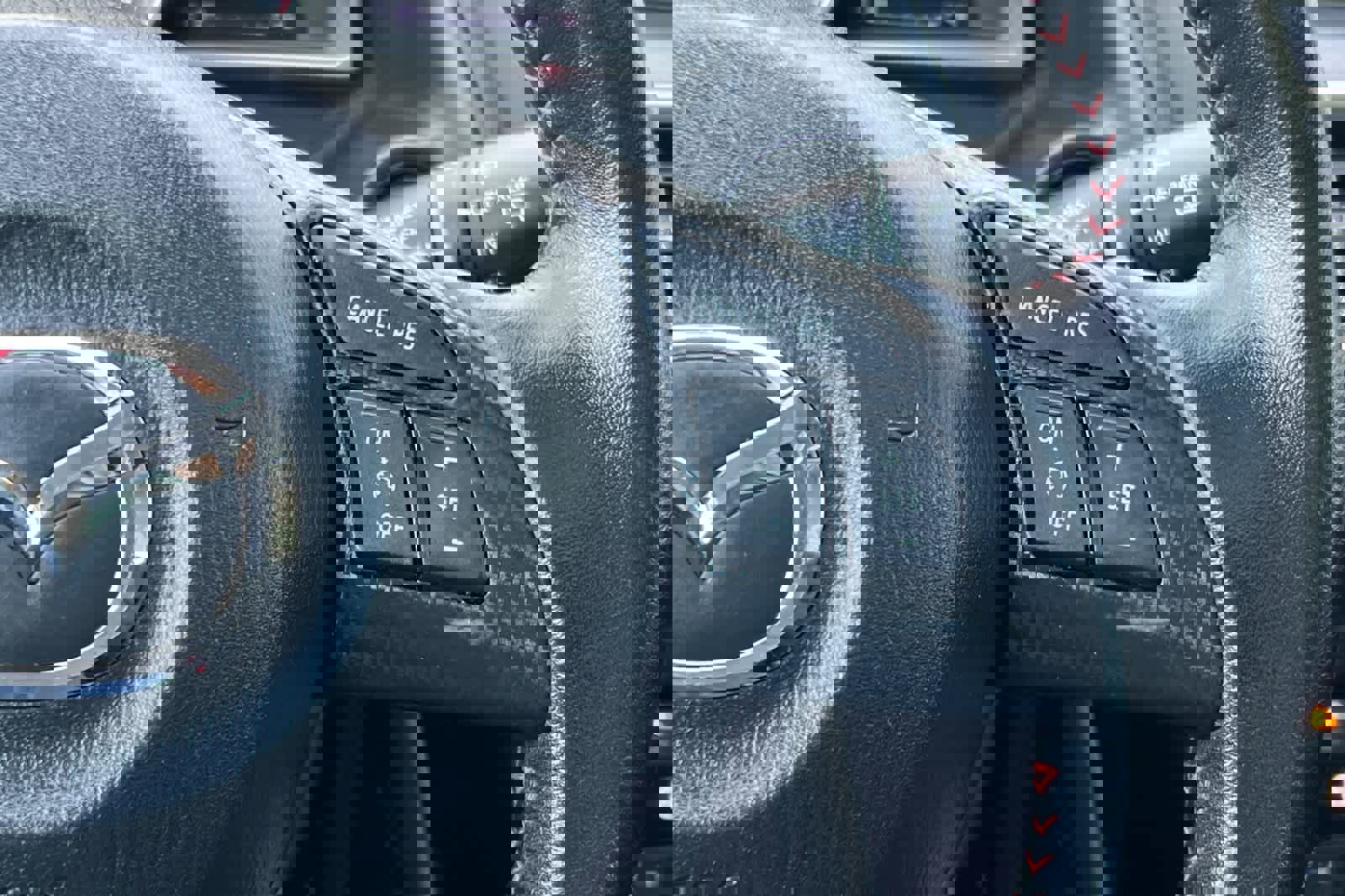 Used 2016 MAZDA MAZDA3 i Touring w/ Popular Equipment Package image 27