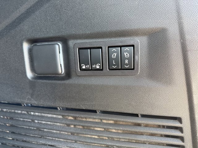 Used 2024 Chevrolet Tahoe RST w/ Luxury Package image 19