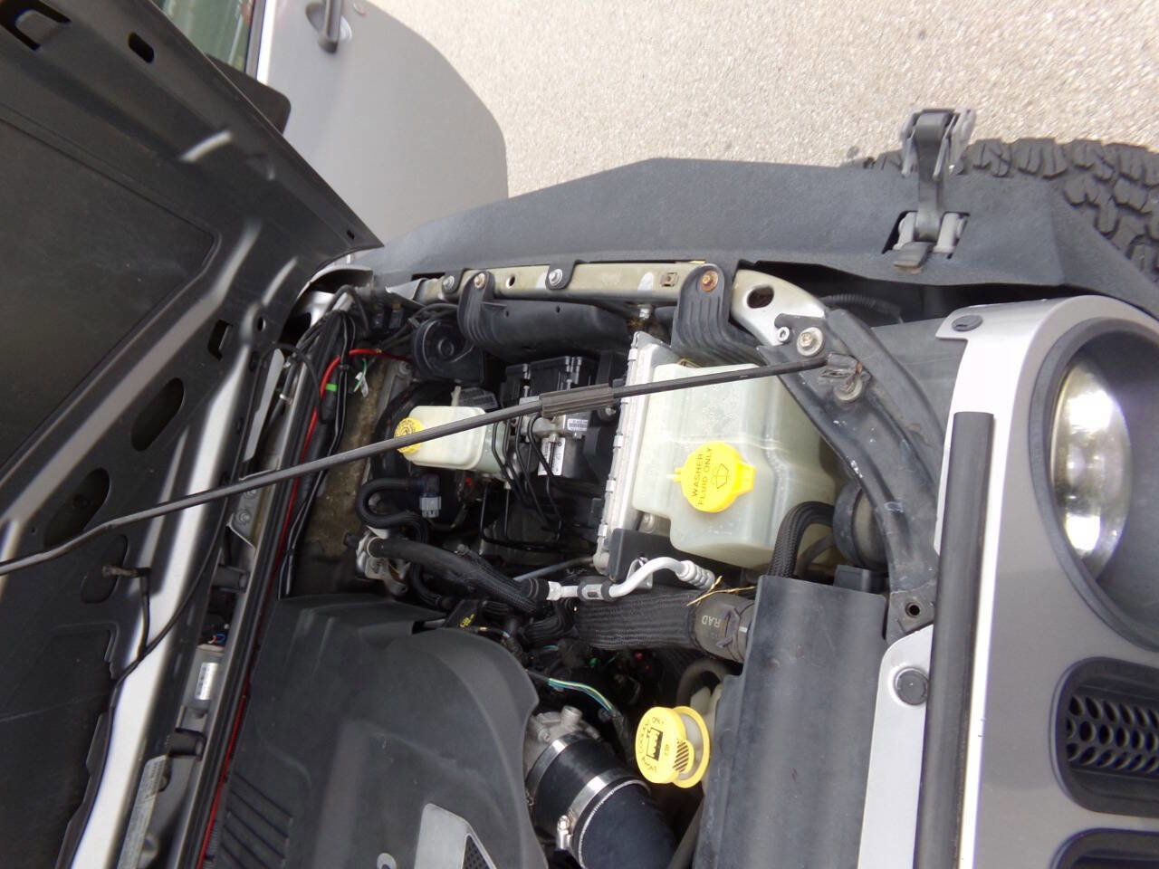 Used 2013 Jeep Wrangler Unlimited Sport w/ Connectivity Group image 44