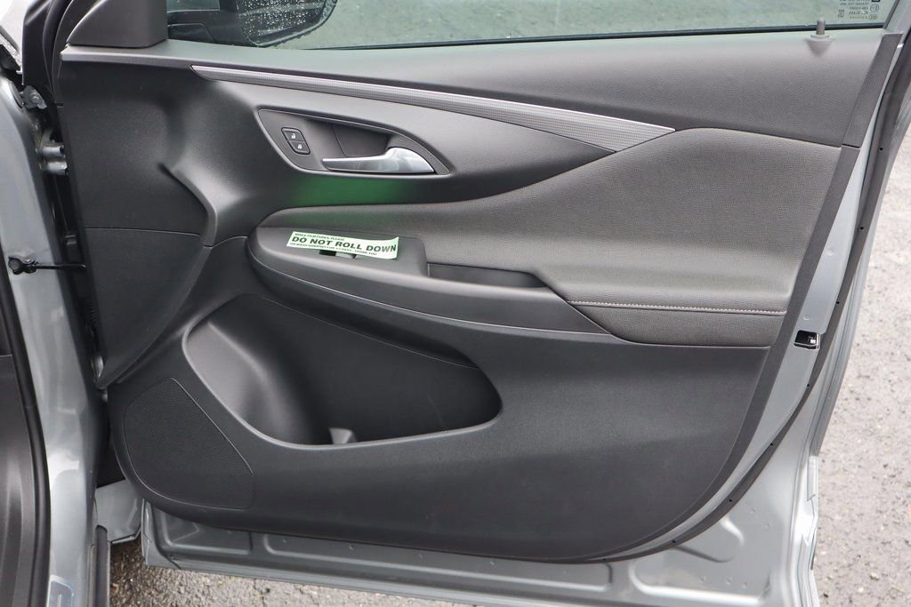 New 2026 Buick Envista Avenir image 21