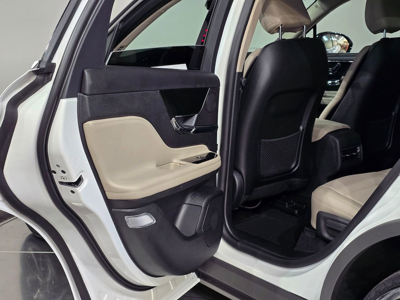 New 2026 Lincoln Corsair Reserve image 28