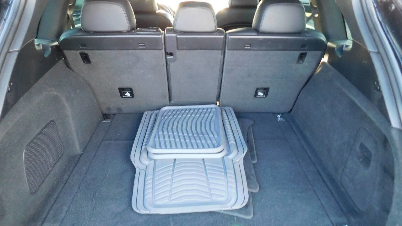 Used 2014 Porsche Cayenne Diesel Platinum Edition image 22