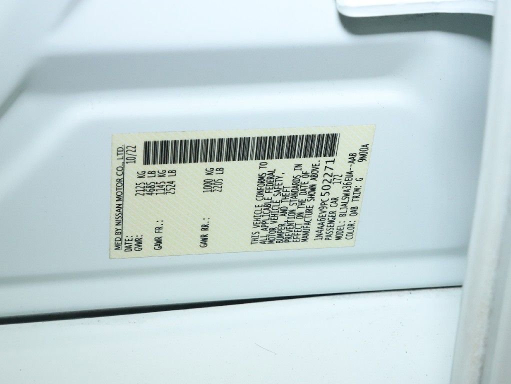 Certified 2023 Nissan Maxima SR w/ Sport Mat Group image 23