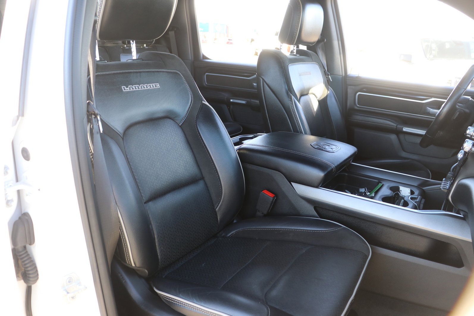 Used 2021 GMC Sierra 2500 AT4 w/ Gooseneck/5TH Wheel Package image 33