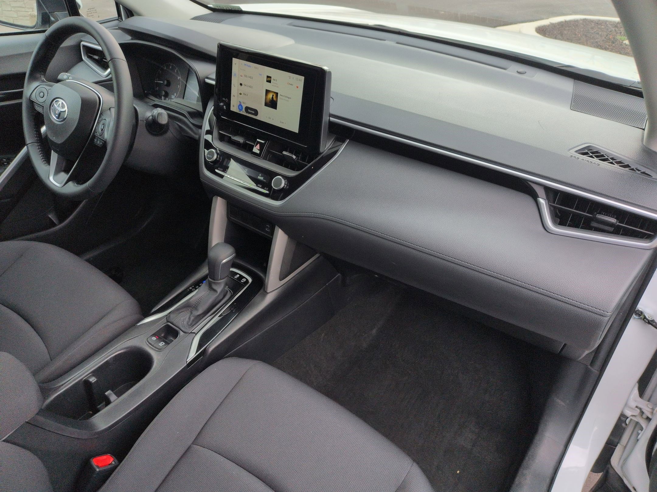 Used 2023 Toyota Corolla Cross LE w/ Moonroof Package image 35