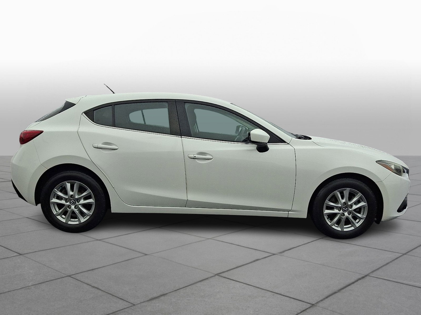 Used 2015 MAZDA MAZDA3 i Touring image 8