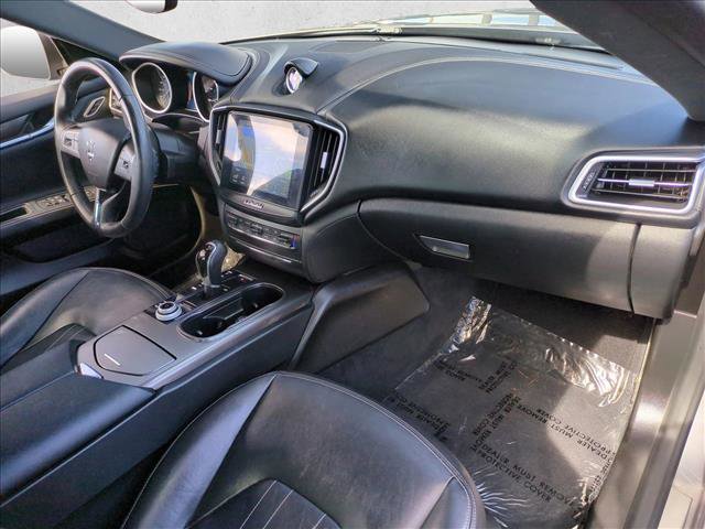 Used 2017 Maserati Ghibli image 21