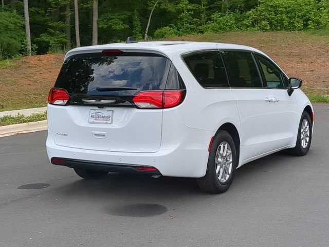 New 2025 Chrysler Voyager LX FWD image 13